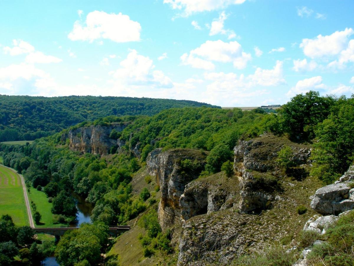 La Roche Du Moulin Villa Saint-More Dış mekan fotoğraf